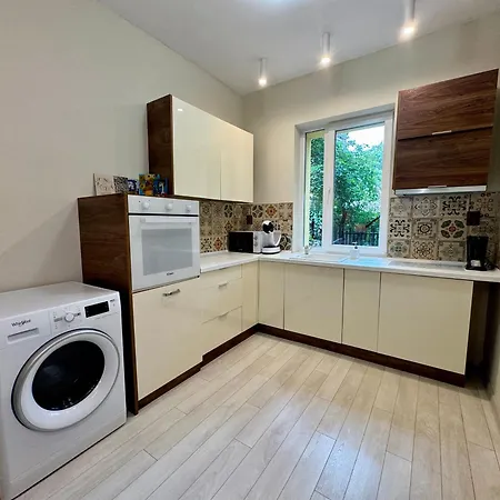 Center - Visionz ソフィア